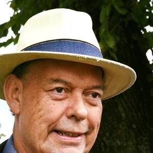 Meet your Posher, Christopher